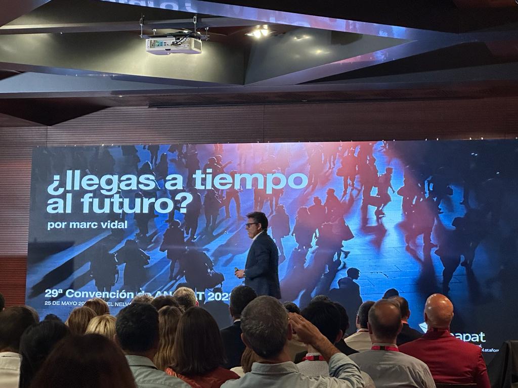 gerpasa-alquiler-plataformas-elevadoras-valencia-alicante-convencion-anapat-2023-marc-vidal-transformacion-digital